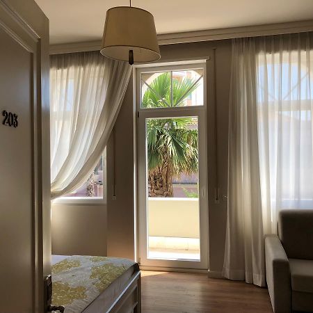 Amfiteatri Boutique Hotel Дуррес Экстерьер фото