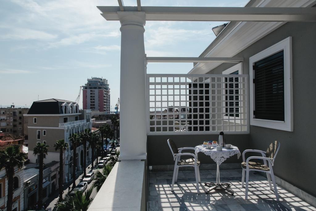 Amfiteatri Boutique Hotel Дуррес Экстерьер фото